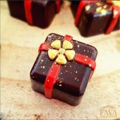 Martellato Polycarbonate Chocolate Mould - Gift - MA1991 -Dream Cake Shop martellato polycarbonate chocolate mould gift ma1991 p14611 51088 image