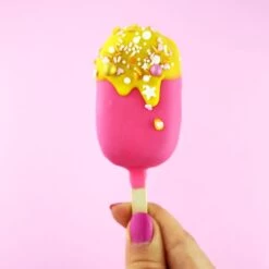 Super Streusel Superbox Summer Fling - Assortment Of Sprinkle, Chocolate Balls, Dragees With Crispy Center -Dream Cake Shop super streusel superbox summer fling assortment of sprinkle chocolate balls dragees with crispy center p9208 35445 image